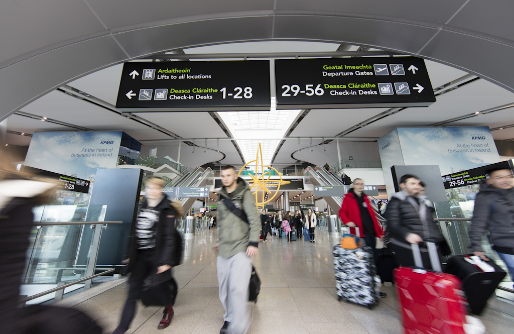 Passengers, Terminal 2