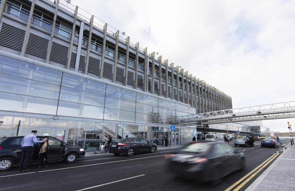 Terminal 1