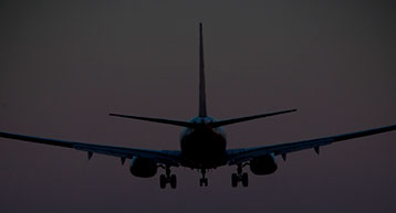 plane landing at night plane landing at night