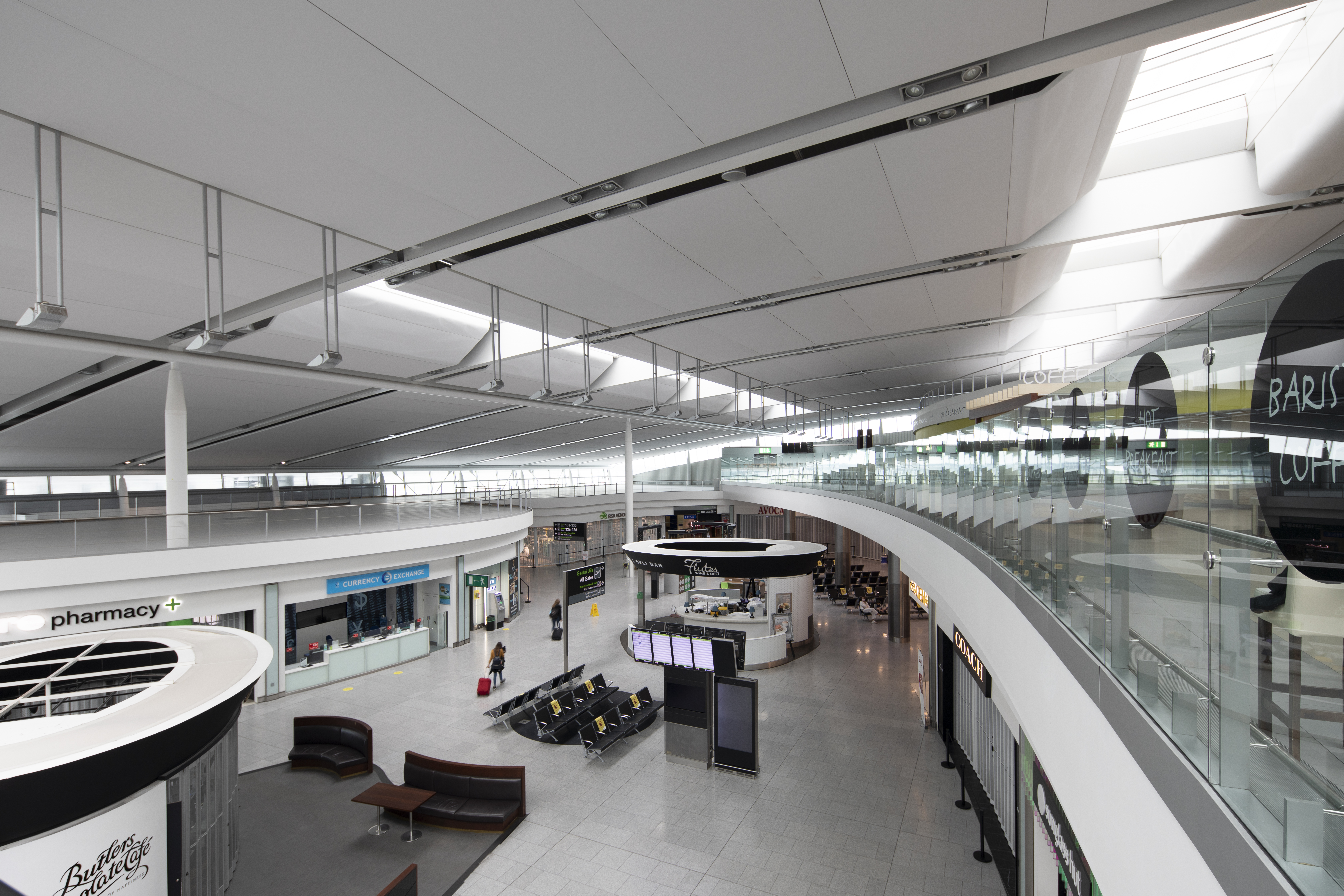 Terminal 2 retail area during COVID-19 pandemic. Terminal 2 retail area during COVID-19 pandemic.