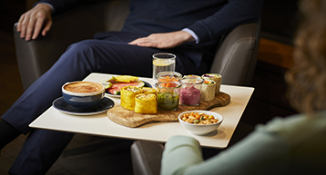 Coffee, lunch and snacks in the lounge Coffee, lunch and snacks in the lounge