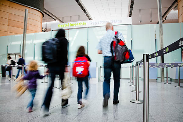 airport_passengers_1