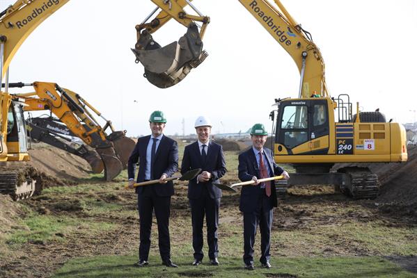 Photo of the launch event, featuring An Taoiseach, Leo Varadkar TD, daa Chief Executive, Dalton Philips, and Minister for Transport, Tourism and Sport, Shane Ross TD