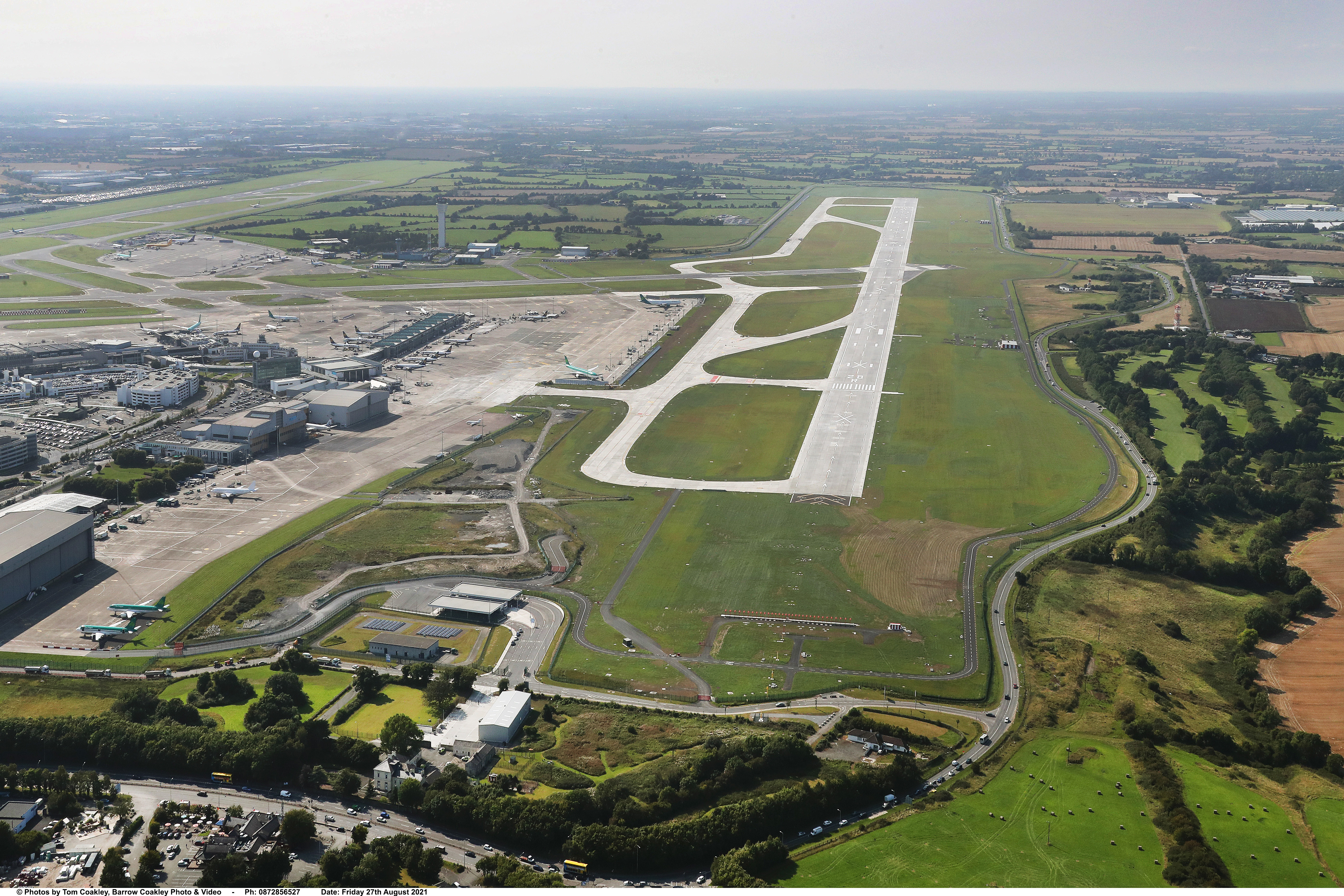 B75I1832 North Runway