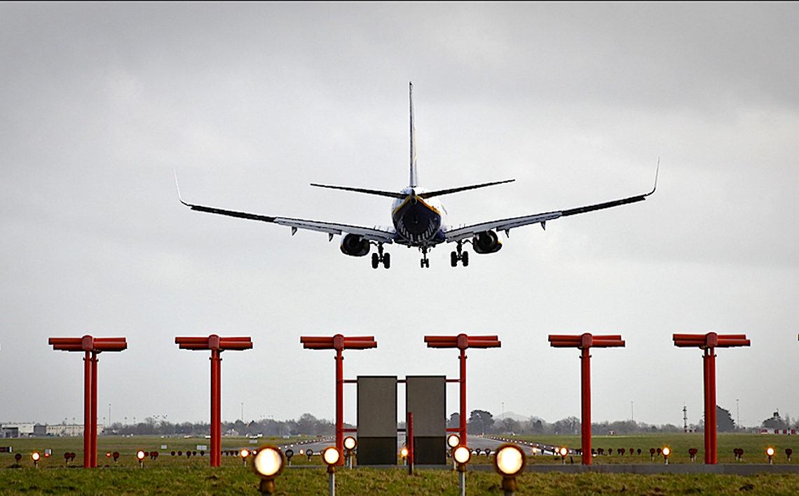 Dublin-Airport-North-Runway_plane_landing Plane landing Dublin Airport